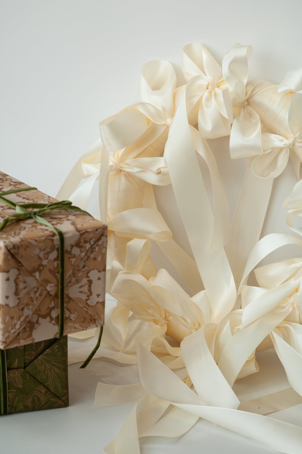 BOW WREATH